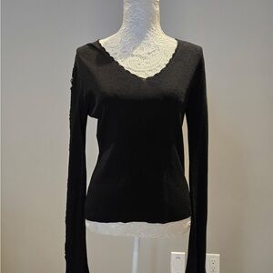 Chic Black V-Neck Long Sleeve Top